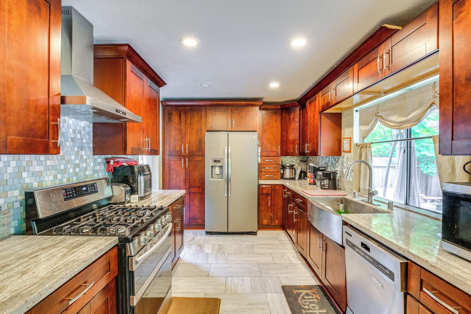 Kitchen | 1st Floor