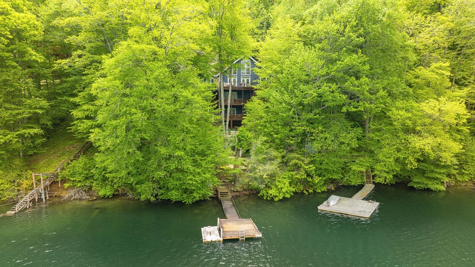 Idle Speed Cabin Rental with Private Dock