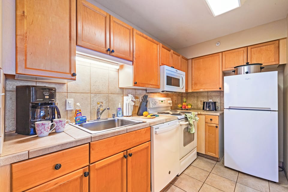 A fully equipped kitchen making it a chef's dream.