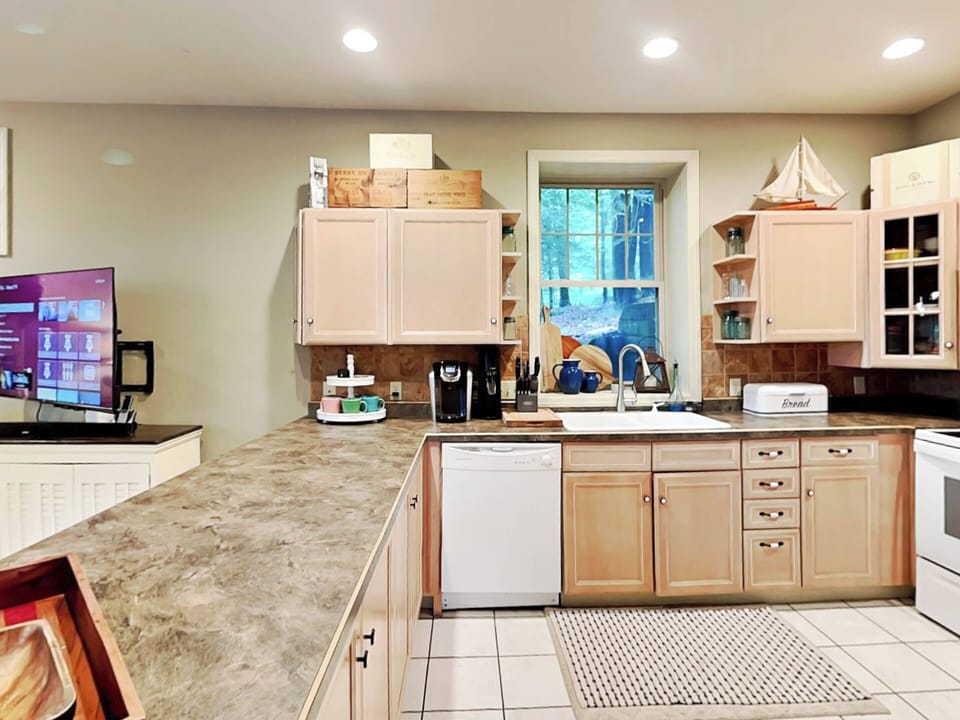 House (4 Bedrooms) | Property amenity