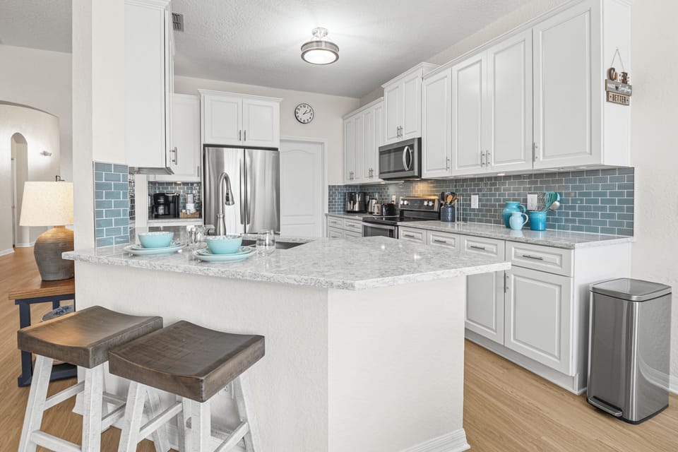 kitchen breakfast area