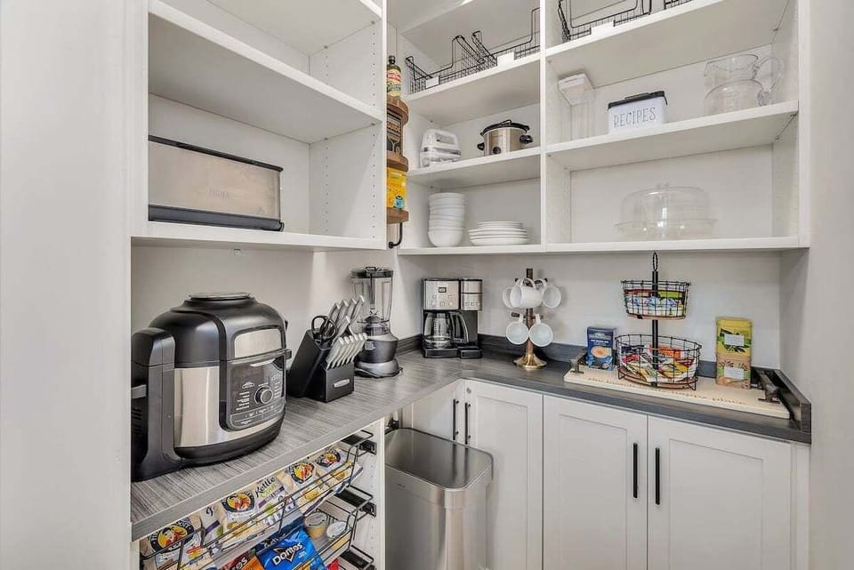 The Moorings #34 - Well Stocked Pantry