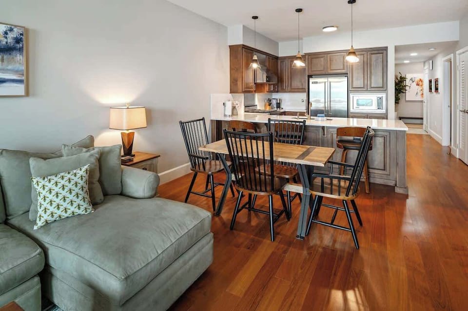 Living room looking back at kitchen