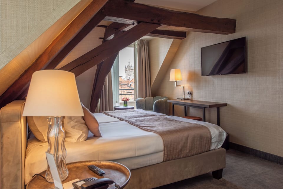 Premium Double or Twin Room | Hypo-allergenic bedding, pillowtop beds, minibar, in-room safe