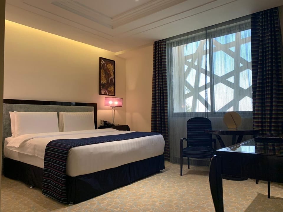 Room, 3 Bedrooms, Private Pool | Minibar, in-room safe, laptop workspace, blackout drapes