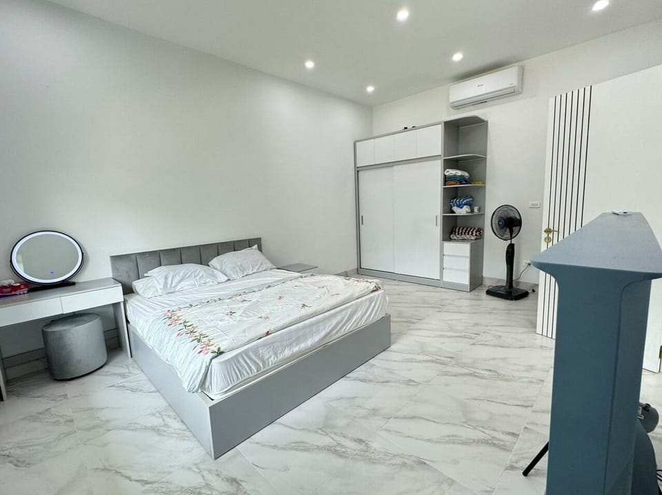 Family Villa, Garden View | 3 bedrooms, soundproofing, iron/ironing board, free WiFi