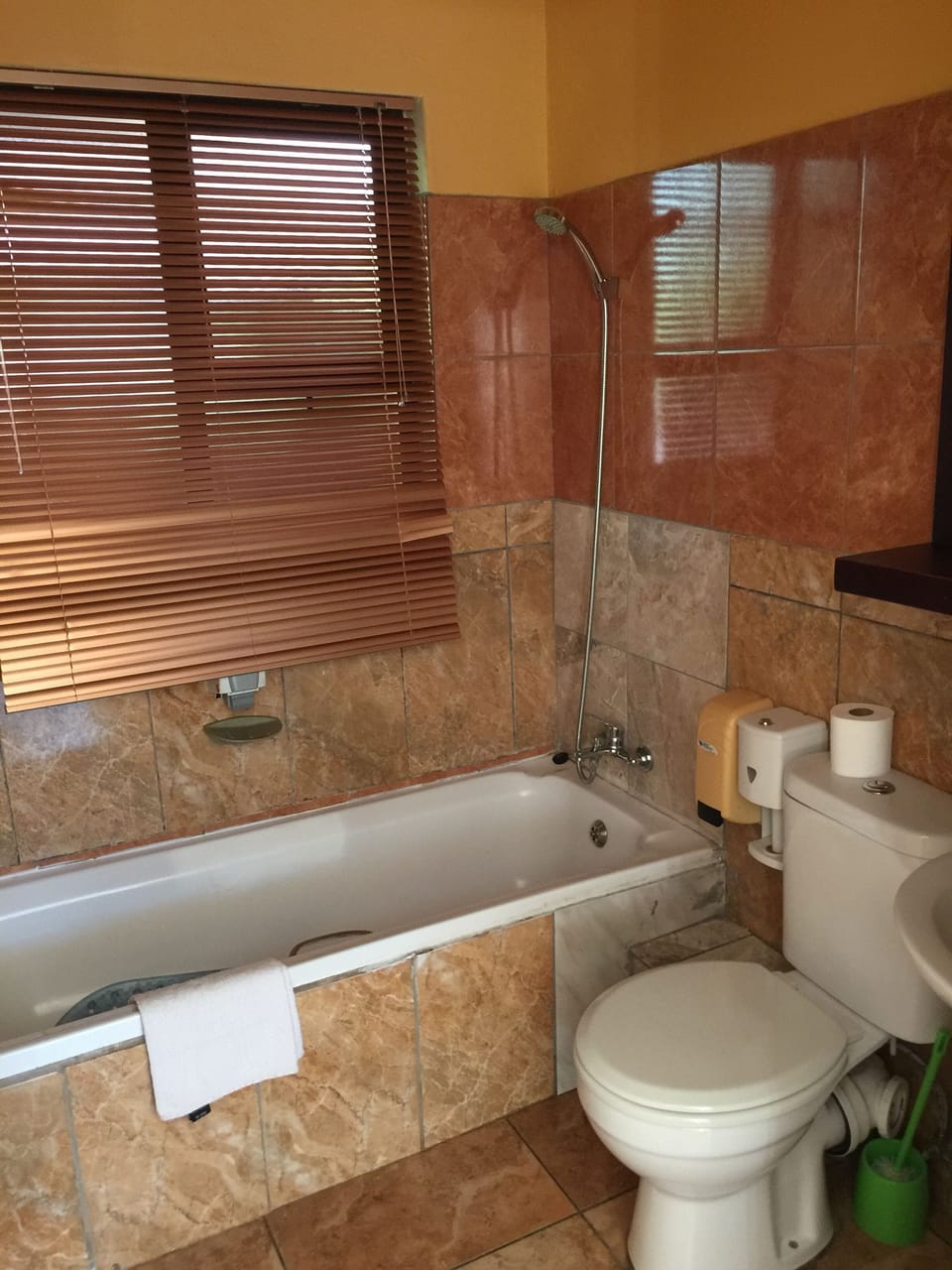 Triple Room | Bathroom shower