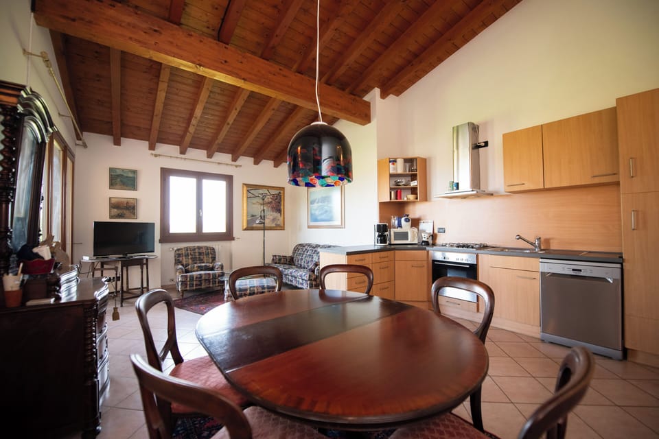 Comfort Apartment | Private kitchen | Fridge, microwave, oven, stovetop