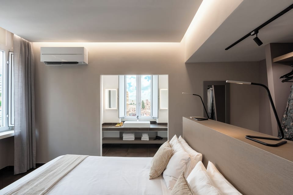 Superior Room, City View | Down comforters, minibar, in-room safe, desk