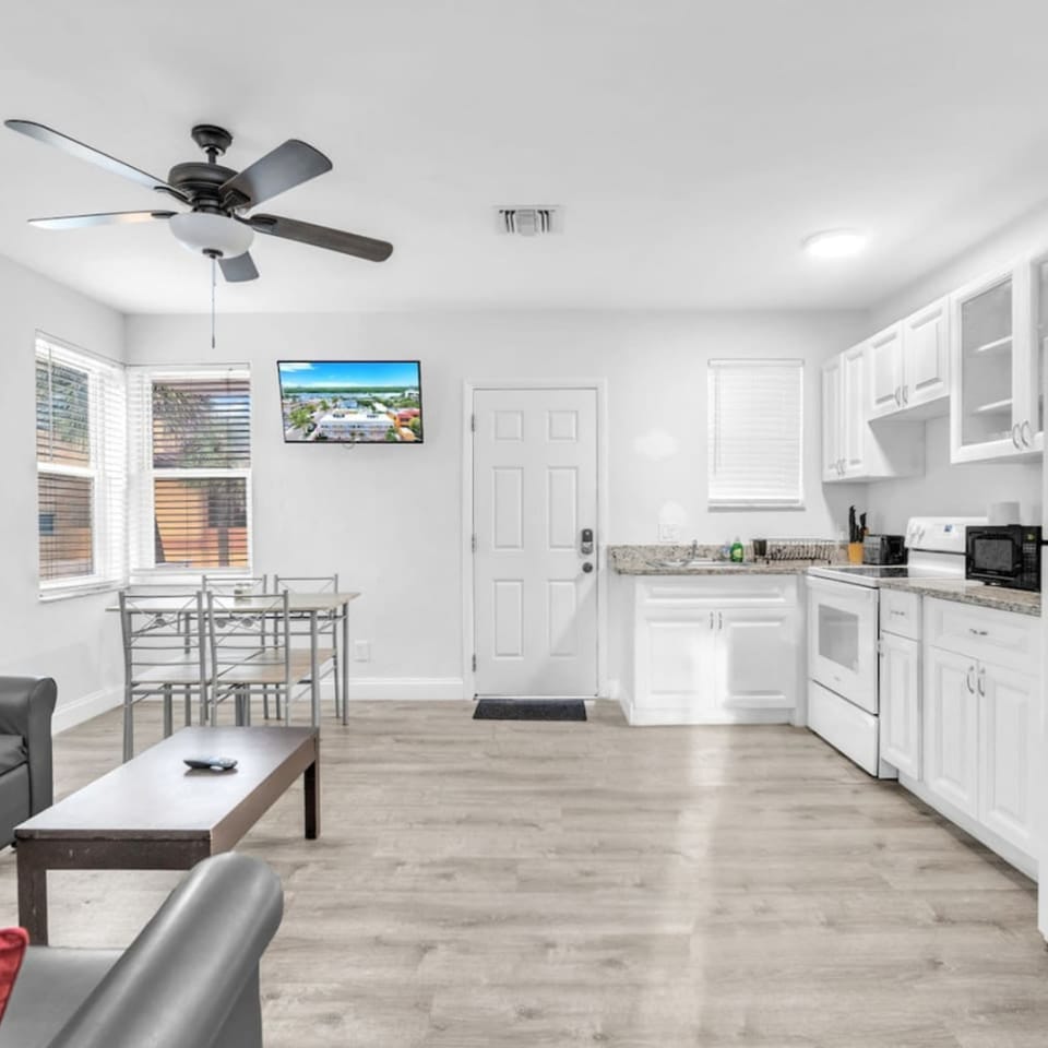 House | 1 bedroom
