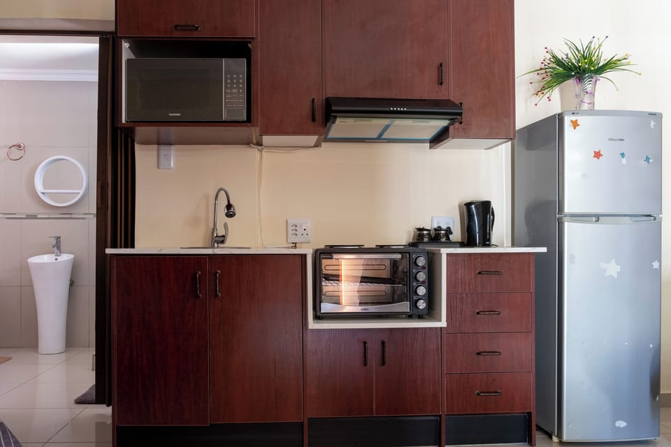 Family Studio Suite | Private kitchen | Electric kettle