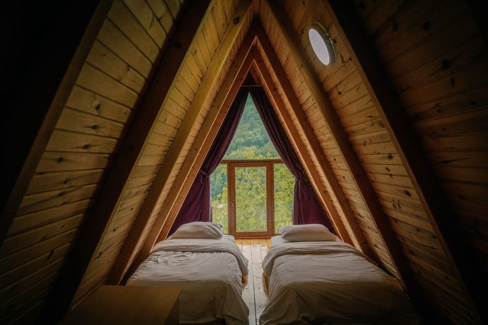 Panoramic Bungalow, Mountain View | Premium bedding, pillowtop beds, desk, laptop workspace