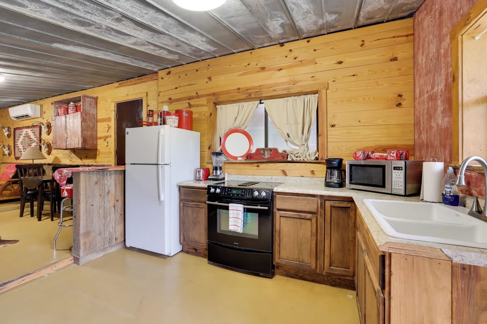 House (1 Bedroom) | Interior