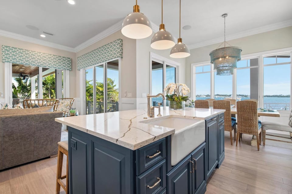 Mid level kitchen