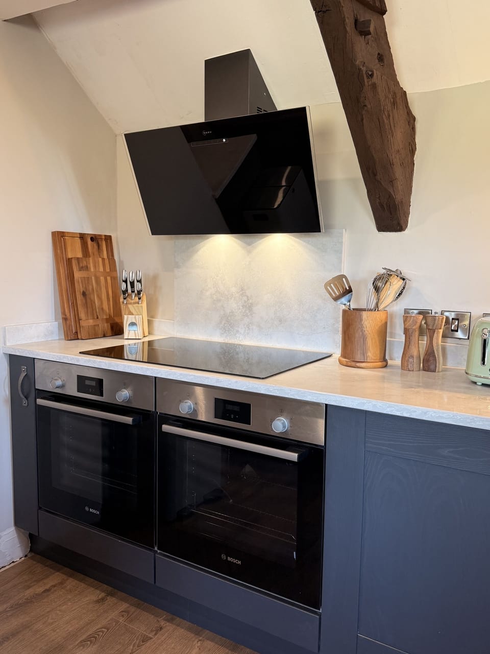 Traditional Cottage, Ensuite, Courtyard View | Private kitchen