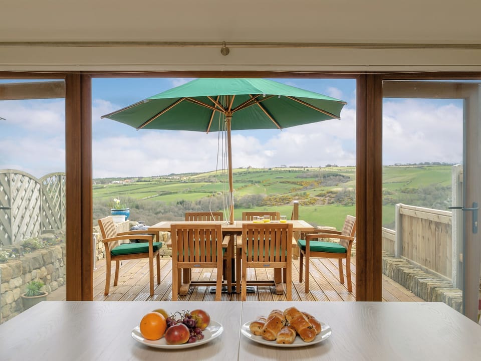 Light and airy dining area | Seaview Cottage - The Forge and Seaview Cottage, Grinkle, near Staithes