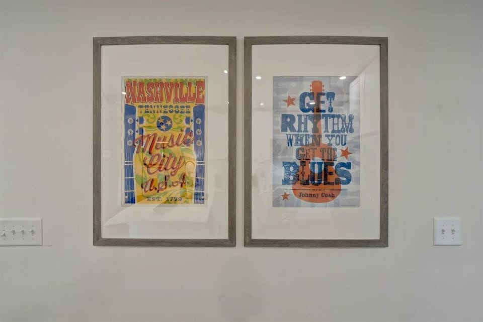 Discover local music vibes w/framed prints celebrating Nashville's rich heritage