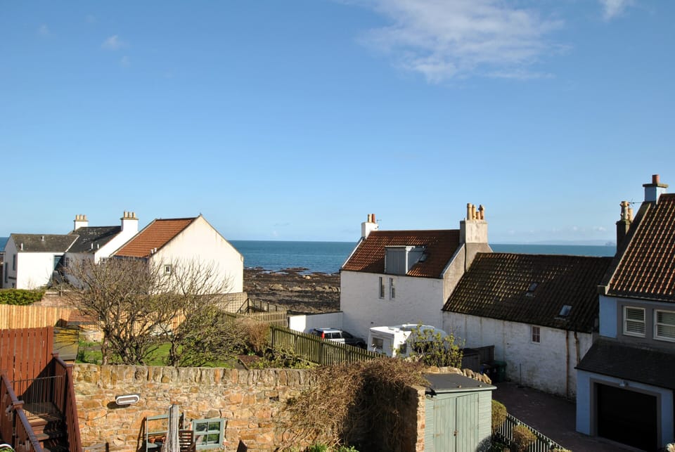 Sea view from bedroom 1
