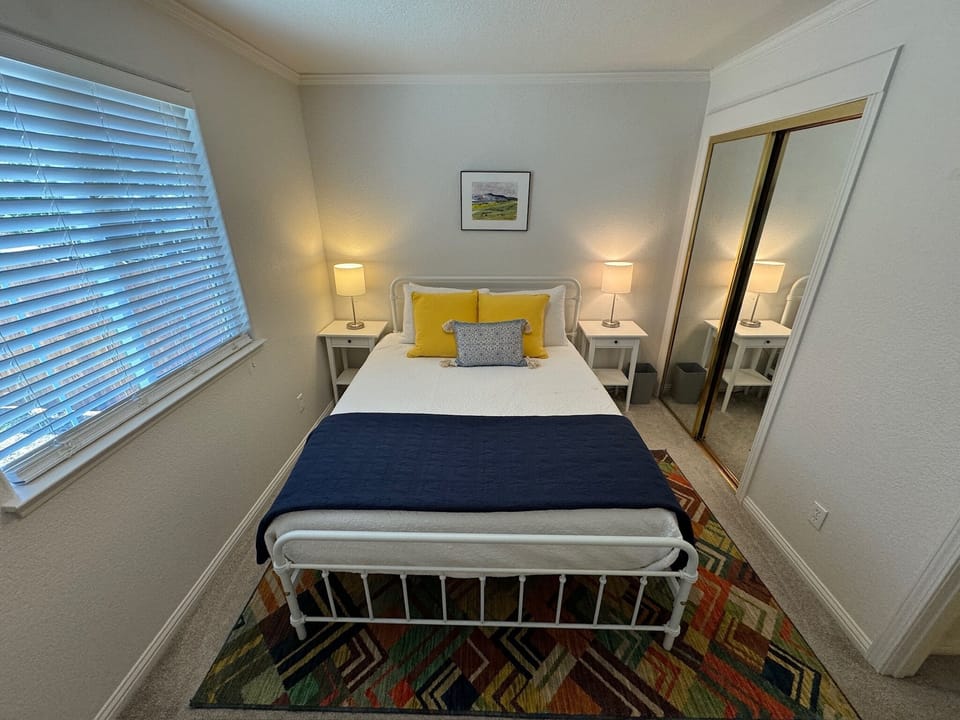 Bedroom 2 (2)