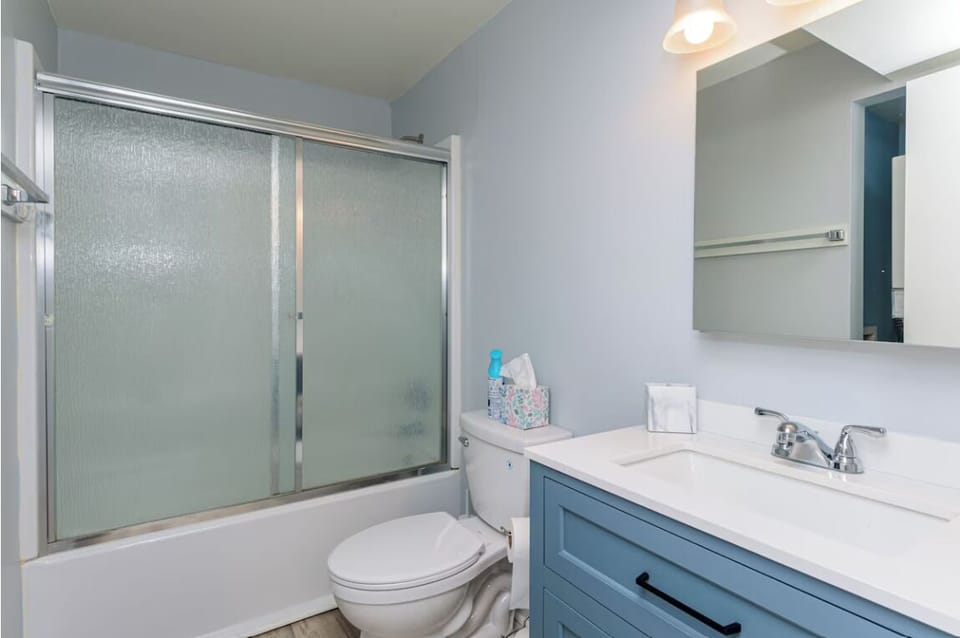 Full bathroom