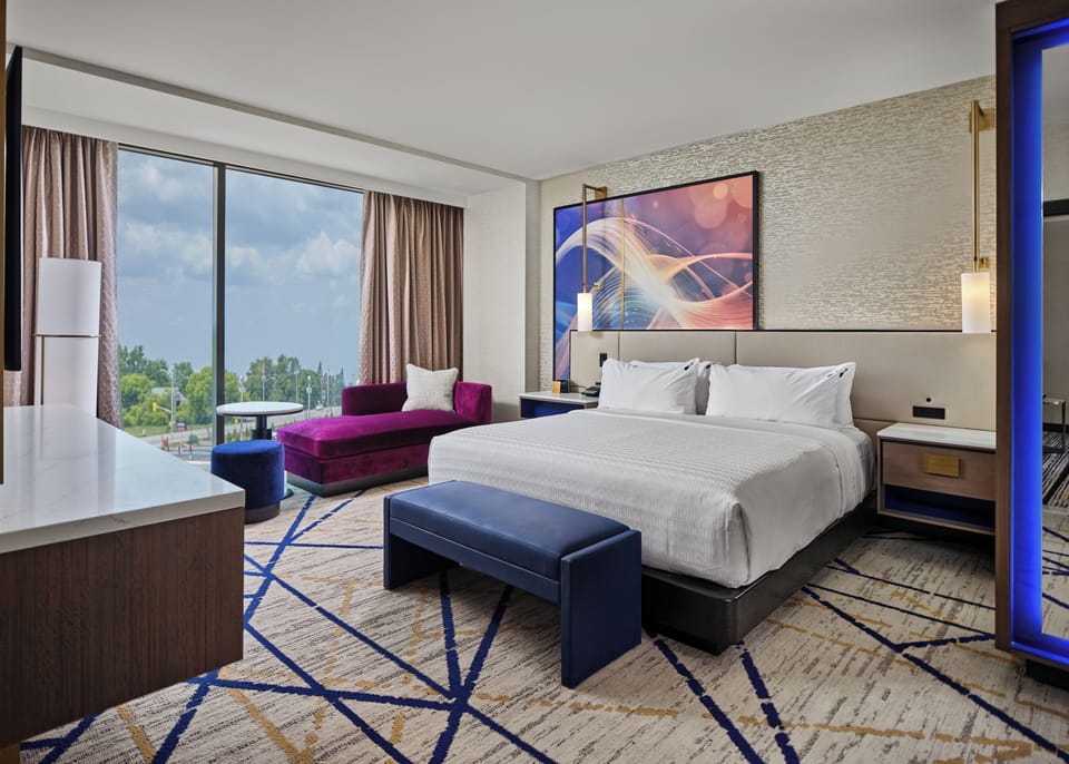 Superior Suite, 1 King Bed, Corner | In-room safe, laptop workspace, blackout drapes, free WiFi