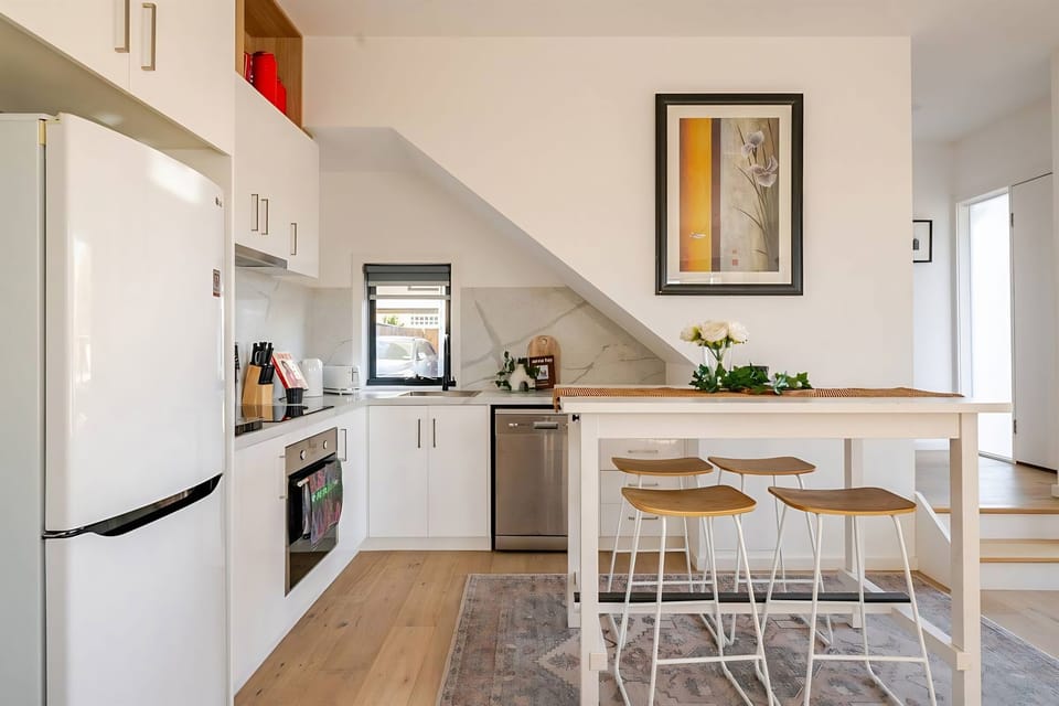 Kitchen dinning