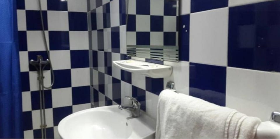 Shower, free toiletries, hair dryer (on request), towels