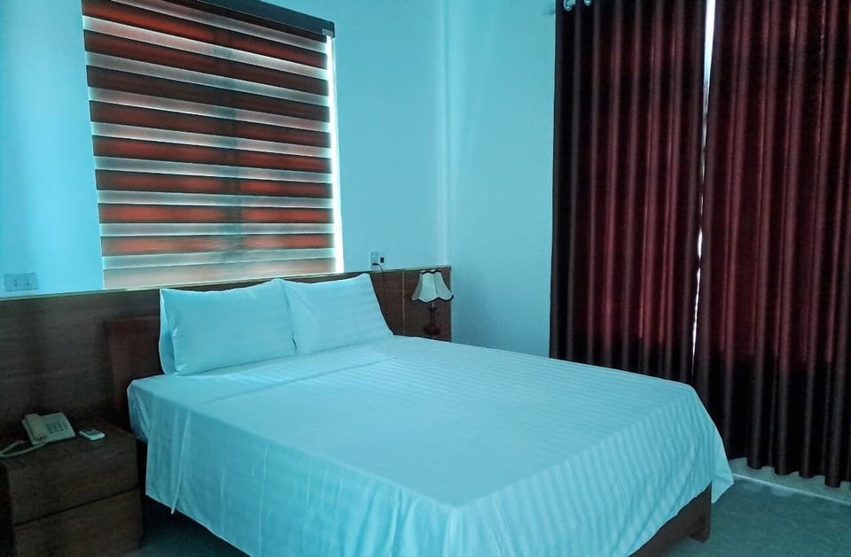 Honeymoon Double Room, 1 Bedroom, Balcony, Garden View | Soundproofing, iron/ironing board, free WiFi