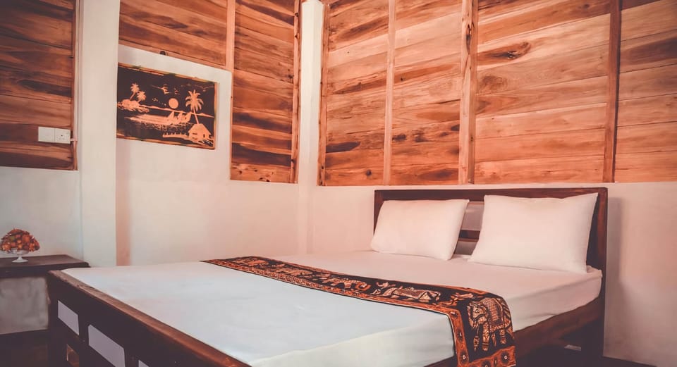 Soundproofing, free WiFi, bed sheets