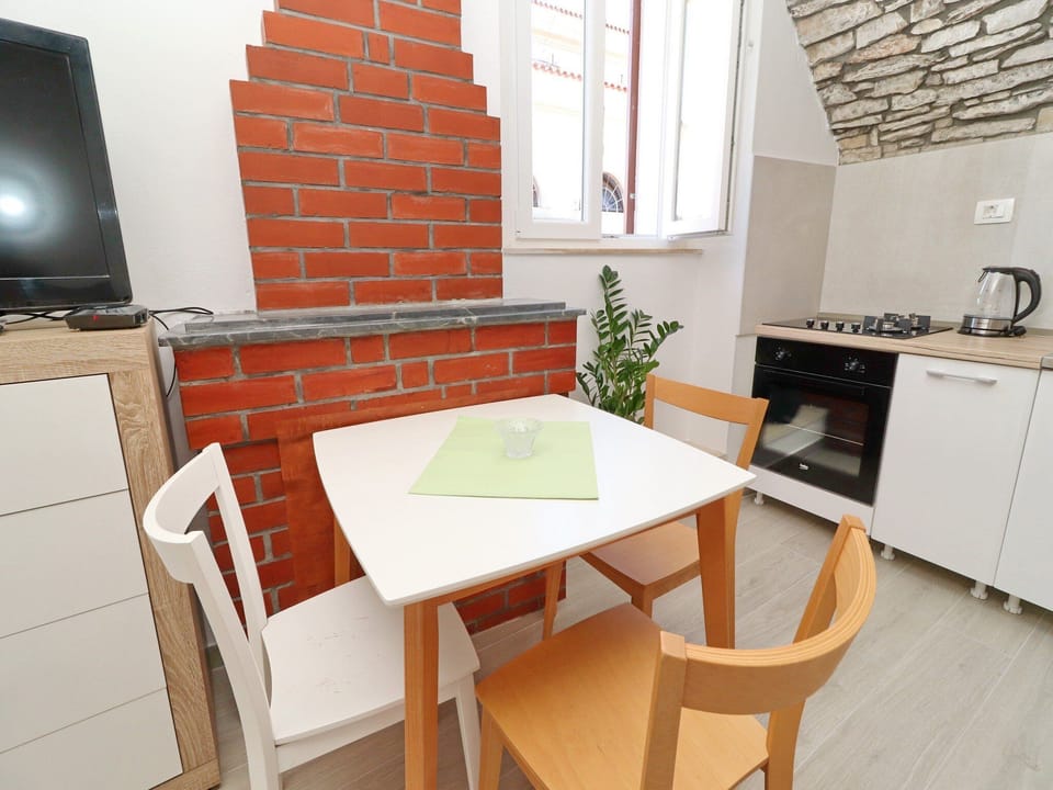 Studio (Studio Apartment with Terrace and Cit) | Interior