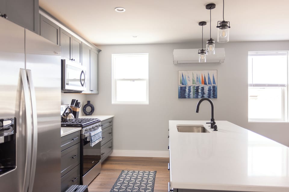 2B - kitchen w island