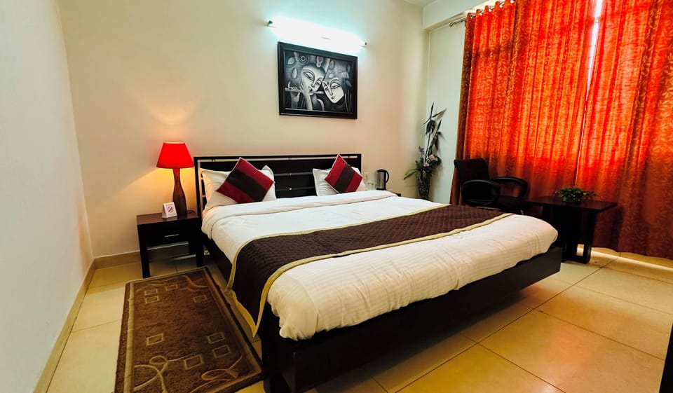 Superior Double Room | Desk, laptop workspace, free WiFi, bed sheets