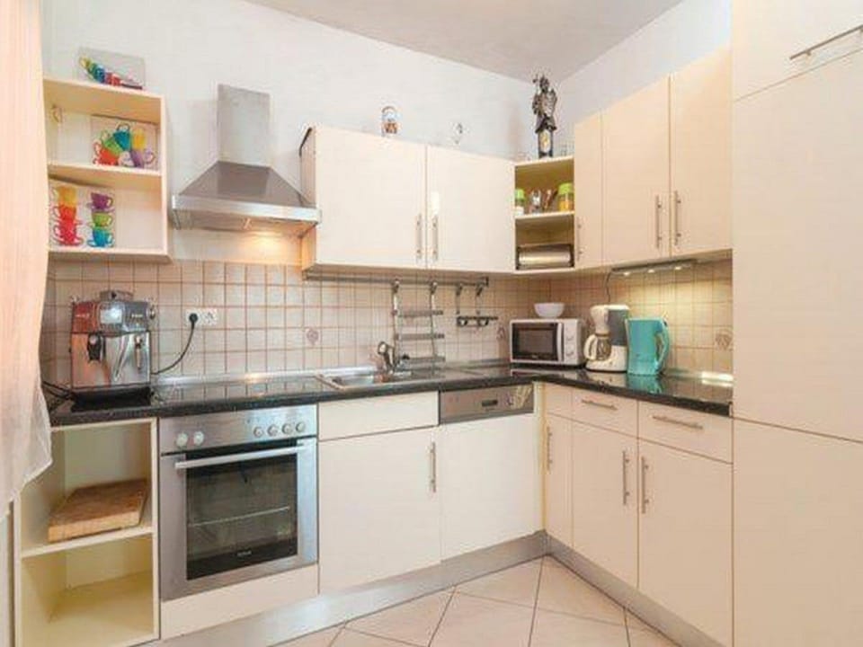 Apartment (Apartment Stipic Omis - Three Bedroom) | Private kitchen | Fridge