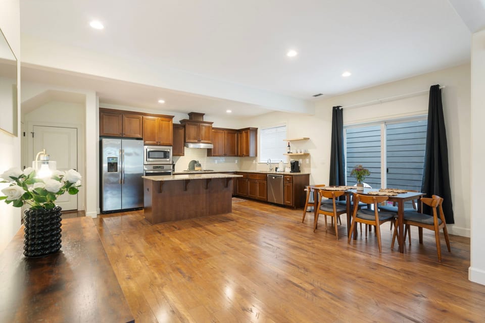 House | 3 bedrooms, high-speed internet