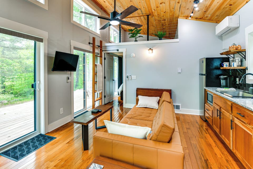 House (1 Bedroom) | Interior