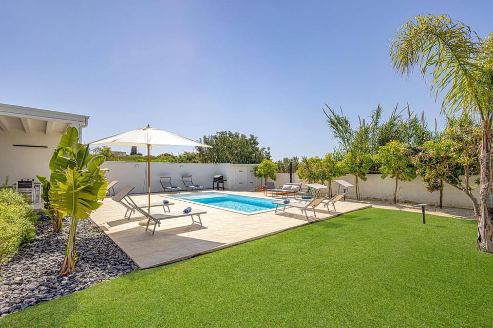 Villa Ares image