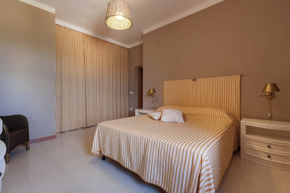 House, Sea View | 3 bedrooms, free WiFi, bed sheets