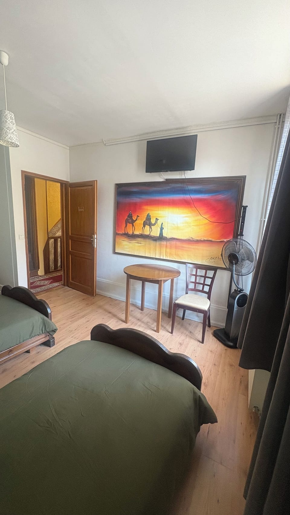 City Triple Room, City View | WiFi (free), bed sheets