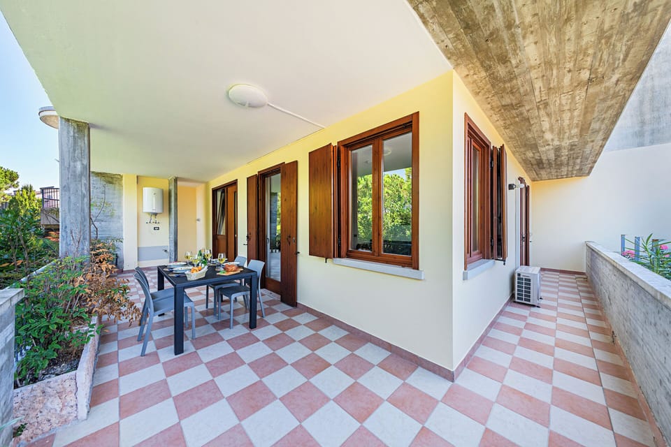 Apartment | Terrace/patio