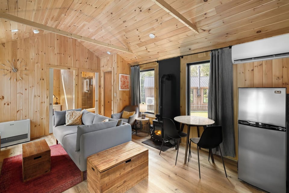 Living Room (2)
