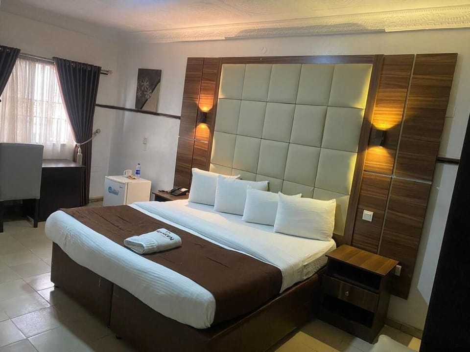 Executive Room | Free WiFi