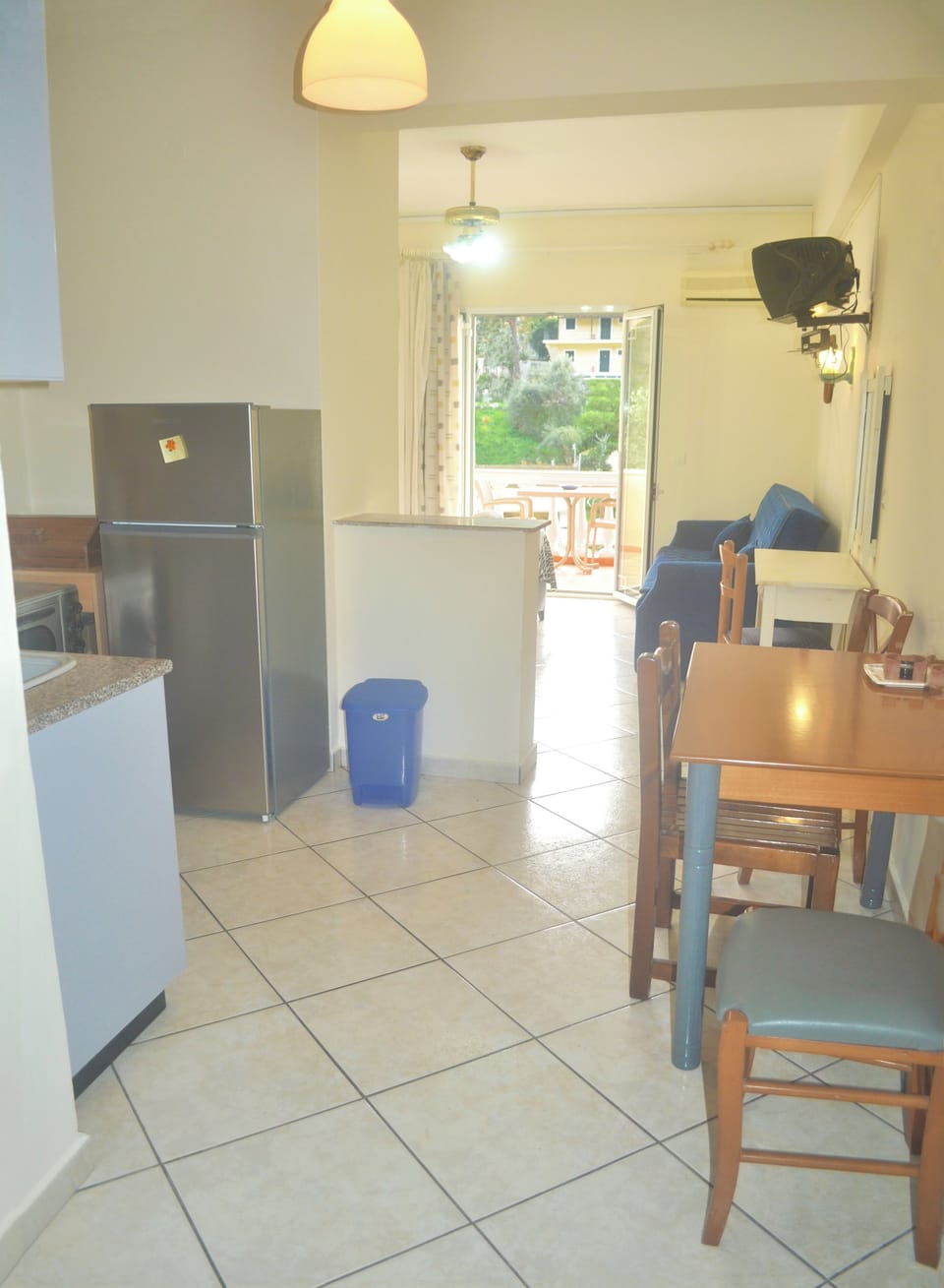 Apartment, 1 Bedroom, Smoking, Balcony | Dining