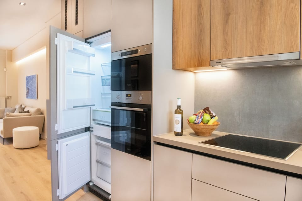 Fridge & refrigerator 
