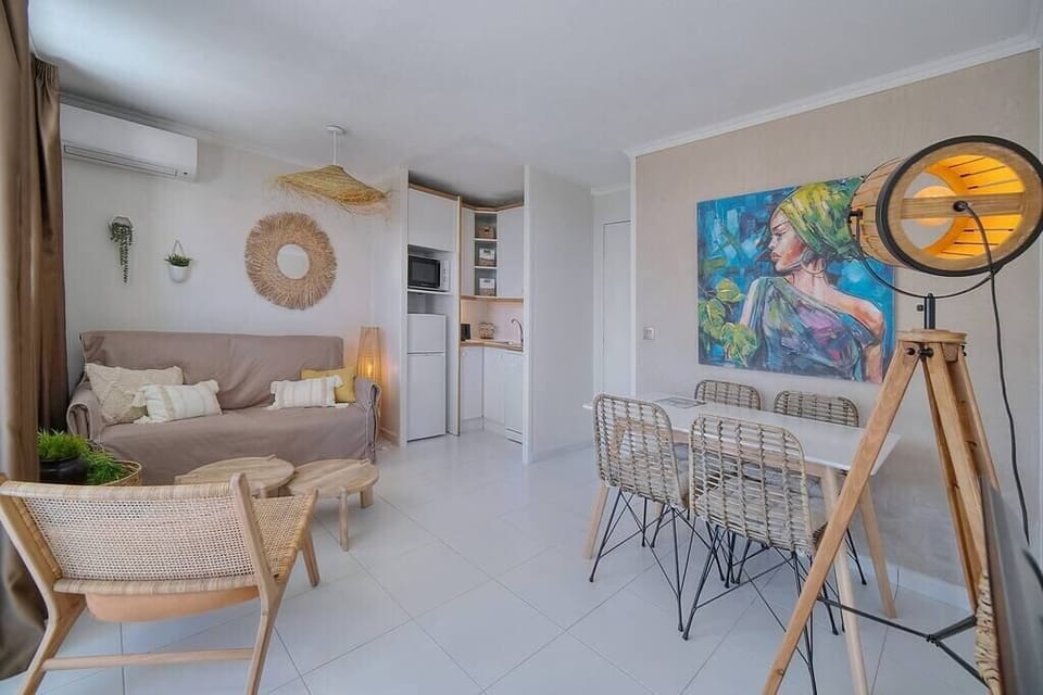 Living room + Kitchen