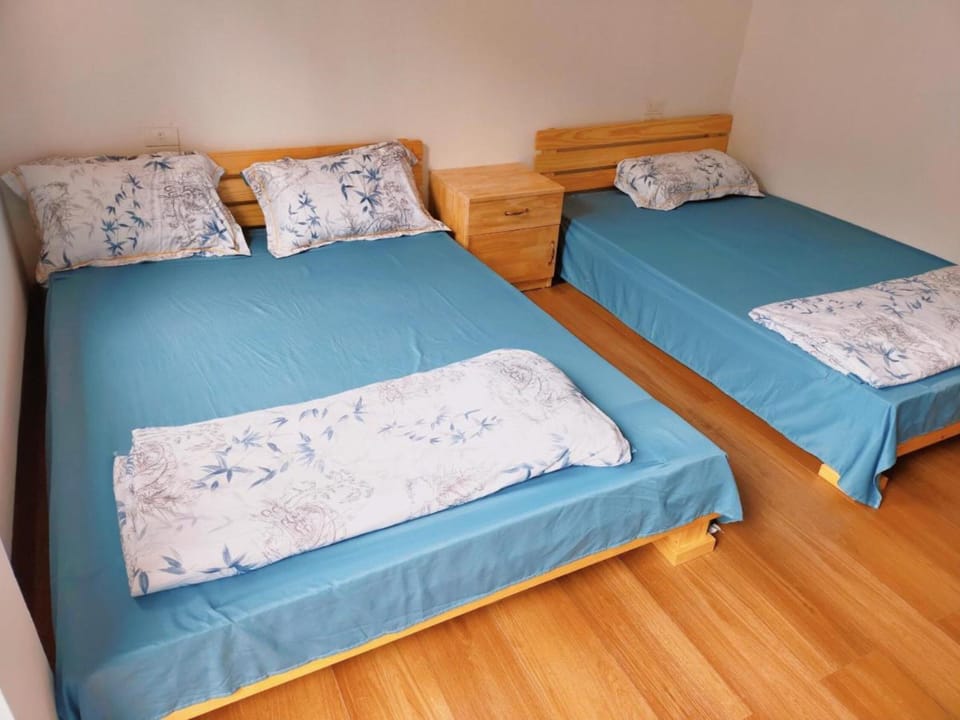 Triple Room | WiFi (free), bed sheets