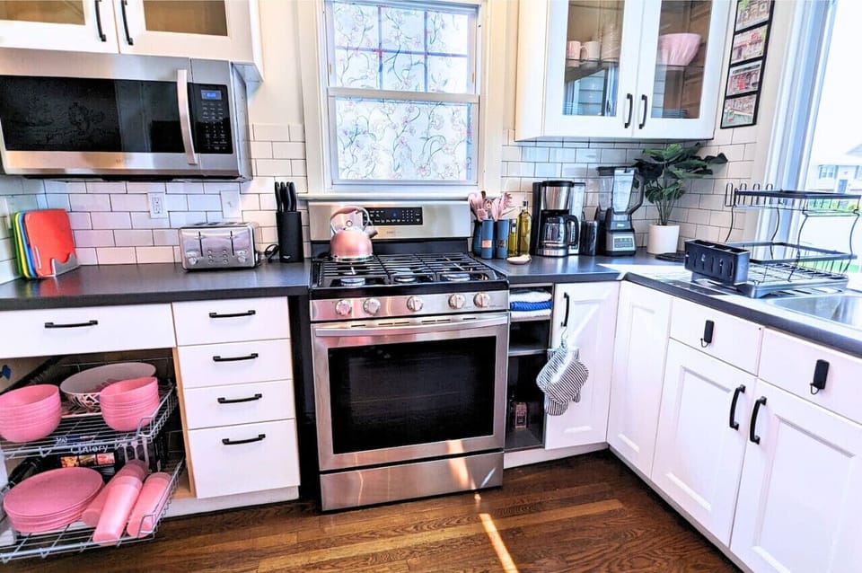 The well appointed kitchen opens into the formal dining room, making it easy to socialize while you cook.