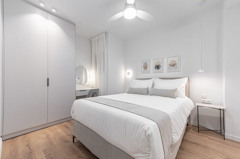Spacious and comfortable bedroom!