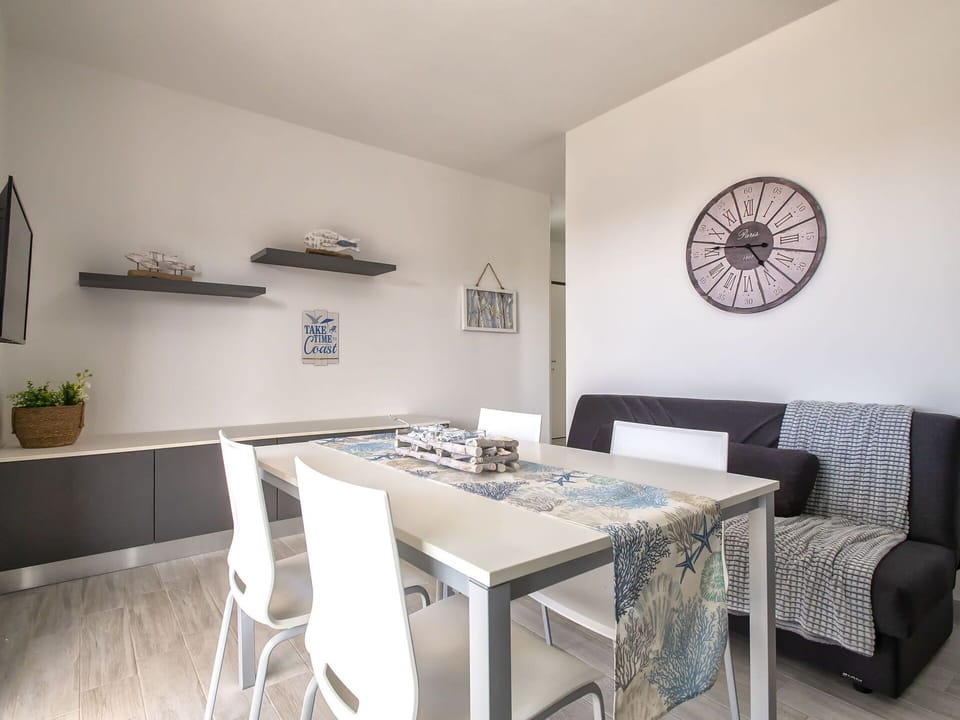 Table, Furniture, White, Building, Chair, Wood, Interior Design, Floor, Flooring