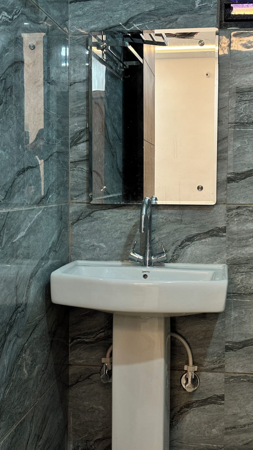 Deluxe Double Room | Bathroom