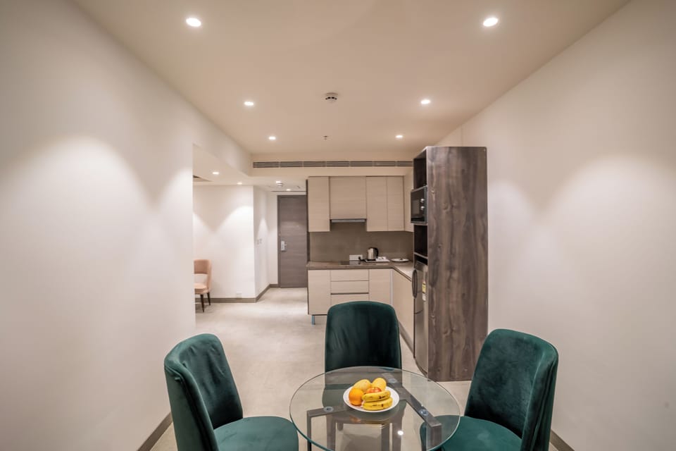 Executive Suite | Living area